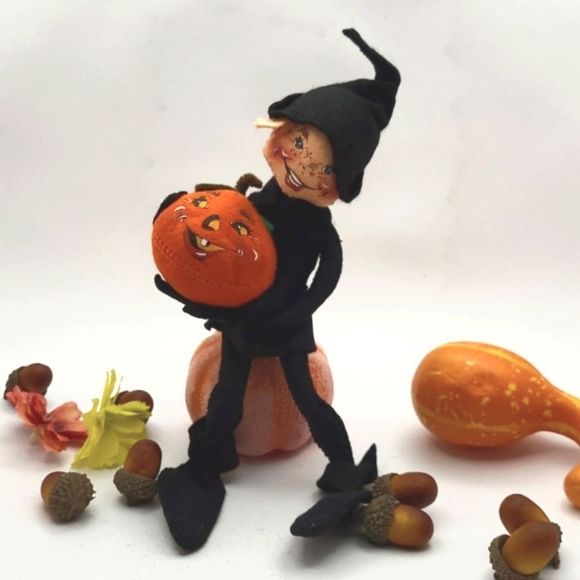 Rare Vintage Halloween '96 Annalee Doll Boy Elf Black Clothing With Pumpkin - Picture 7 of 7